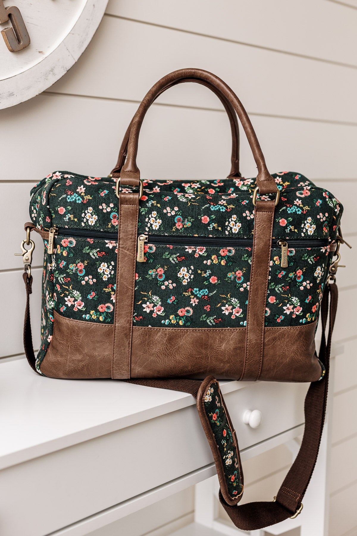 Down to Business Canvas Camera Bag - Vintage Floral – Carleen Creative